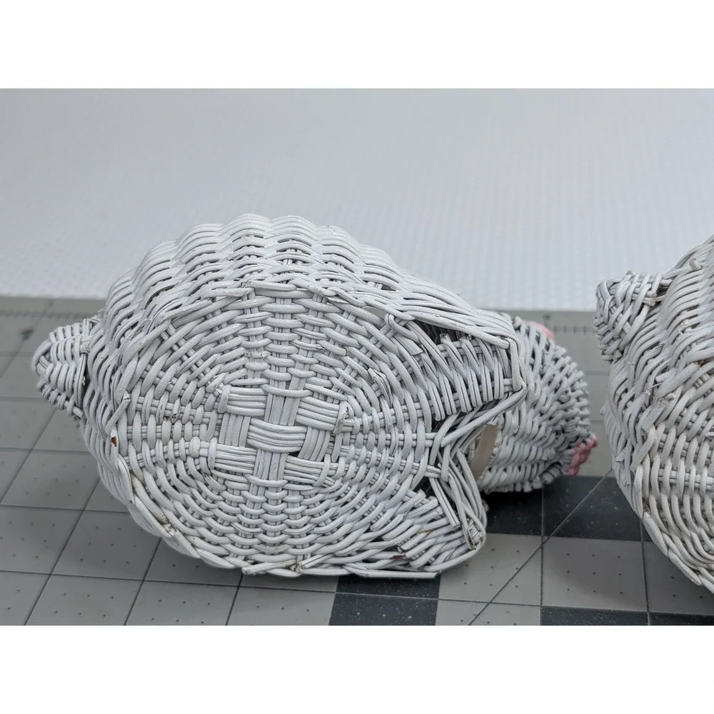 N/A white wicker